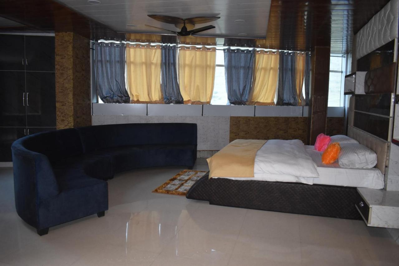 Jai Maa Bhagwati Hotel Pithorāgarh Dış mekan fotoğraf