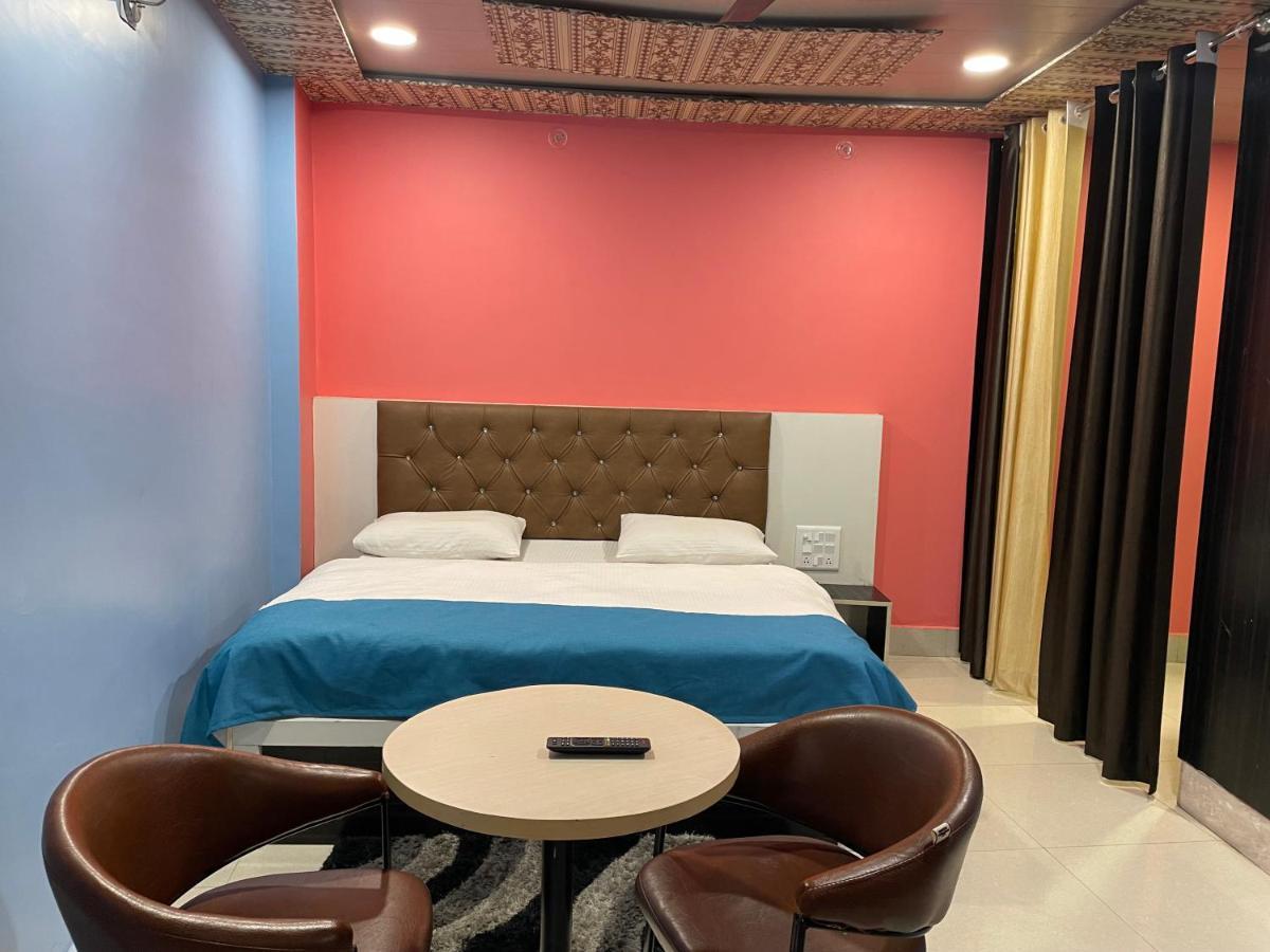 Jai Maa Bhagwati Hotel Pithorāgarh Dış mekan fotoğraf